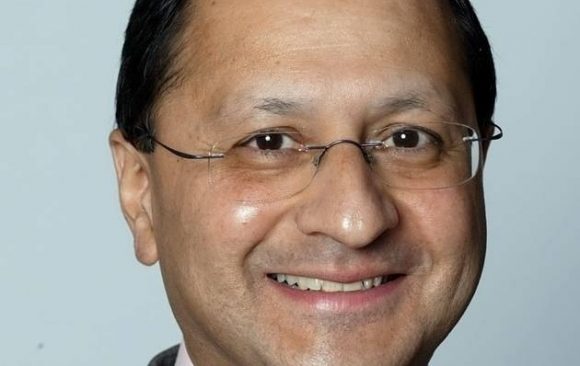 Shailesh Vara receives International Award