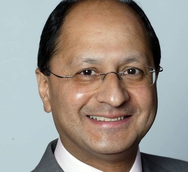 Shailesh Vara receives International Award