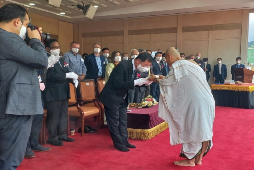 ISKCON South Korea:  Devotees perform Vedic ceremony for Reliance Industries Ltd of India’s new vessel