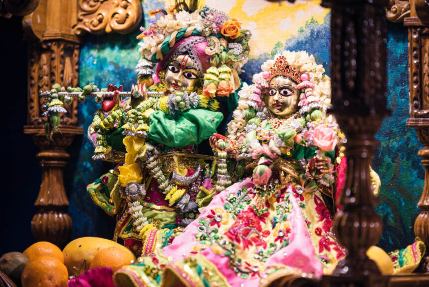 Invite Sri Sri Radha Gokulananda to your home