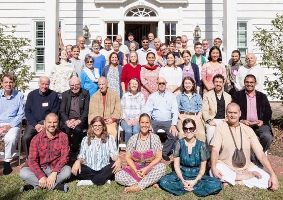 Manor devotees participate in Vedic Cosmology Conference