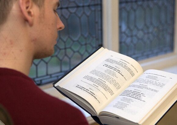 The Living Text by Gauranga Darshan Das
