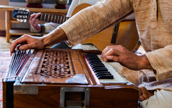 Harmonium and Singing for Beginners