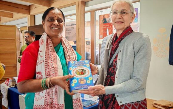 Welcoming Government Minister from Telangana