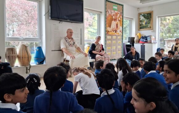 Special Guests at the Gurukul