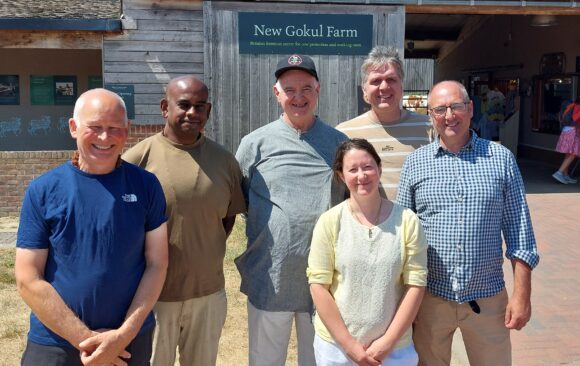 Skanda Vale Delegation Visits New Gokul